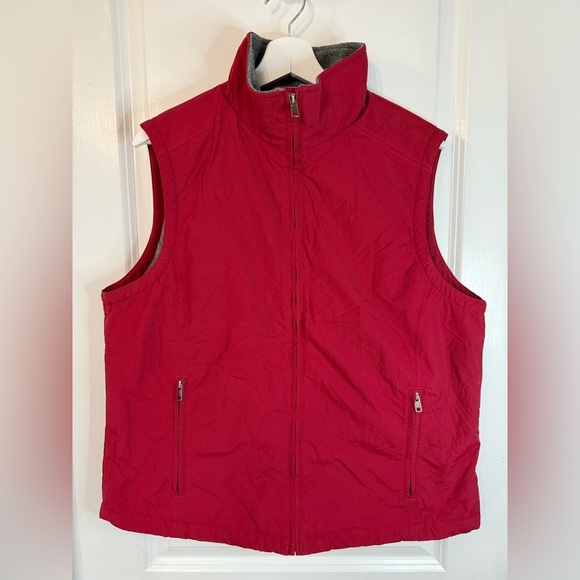 L.L. Bean Women’s Red Fleece Lined Vest - Size Large - Picture 1 of 8